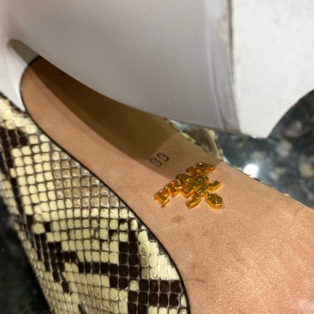 Pumps - Picture 8 of 11